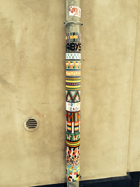 Lamp-post beads